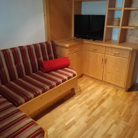 Ferienwohnung Marietta Mair アパート *
